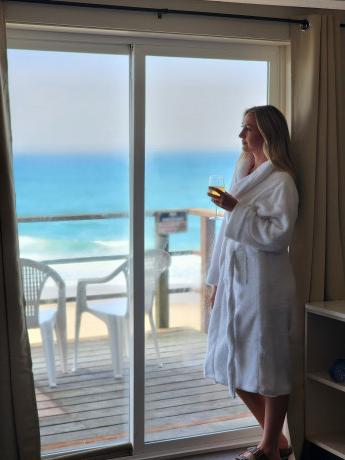 Seagull Beachfront Inn - Relax In Comfort